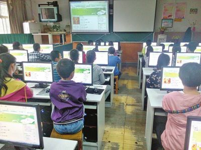 東方三小倡導學生文明上網(圖)
